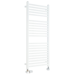 Płaski grzejnik łazienkowy Essence w kolorze białym o wymiarach 110x50cm z podłączeniem dolnym  o rozstawie 470mm wraz z chromowanym zestawem termostatycznym Quattro. Figura osiowo-lewa.