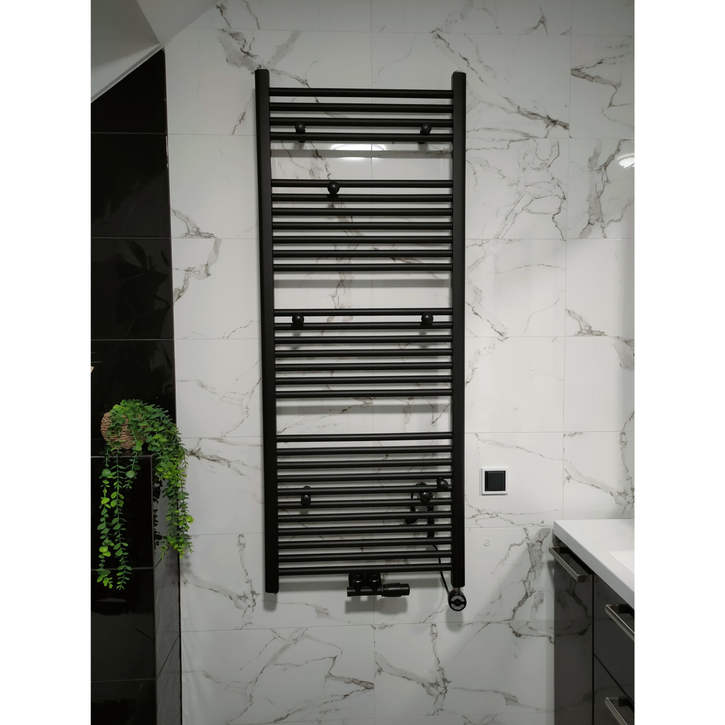 Grzejnik łazienkowy Constans 1500x600 D50 czarny